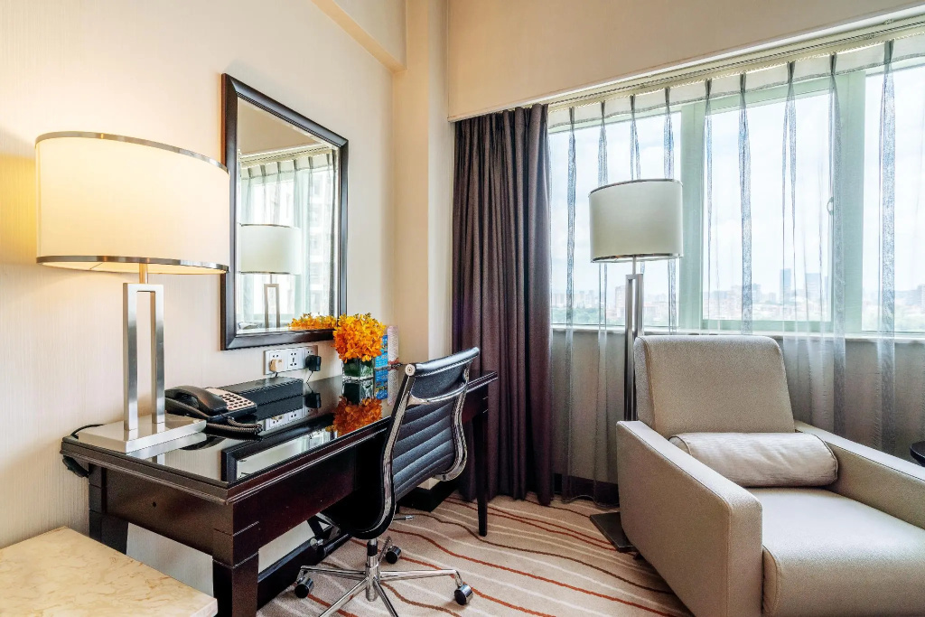 Standard Club room