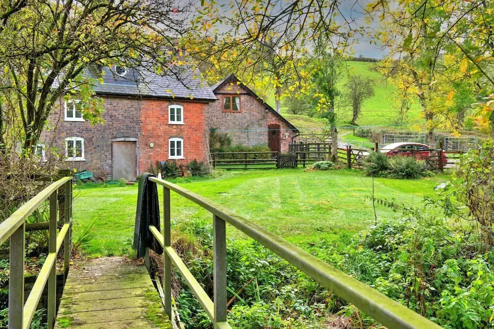 Cottage in Wales Near Glyndwr's Way