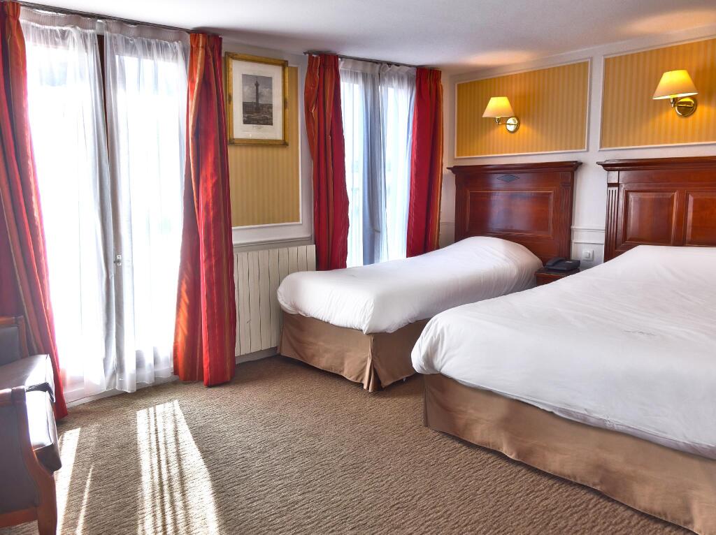 Трёхместный номер Standard в Hotel Touring