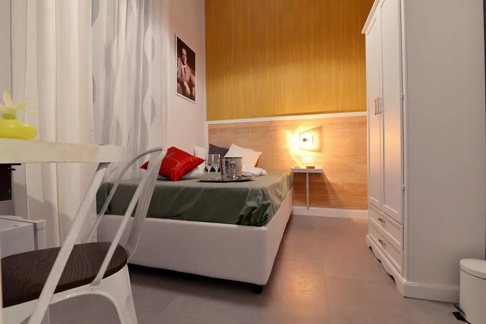 Deluxe Single room