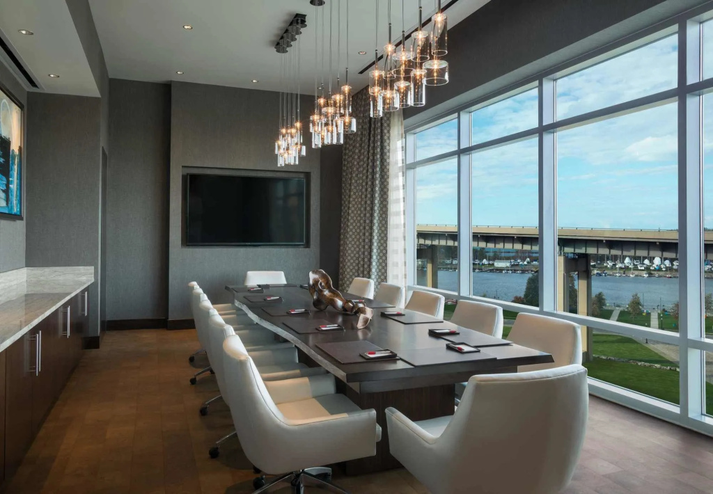 Buffalo Marriott at LECOM HARBORCENTER