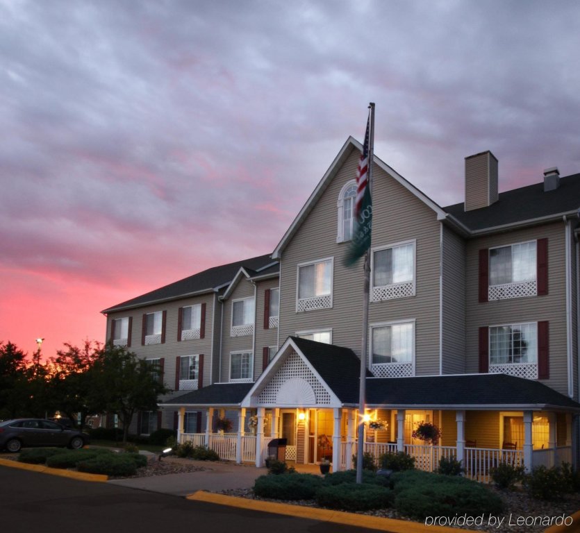 Country Inn & Suites by Radisson, Davenport, IA image