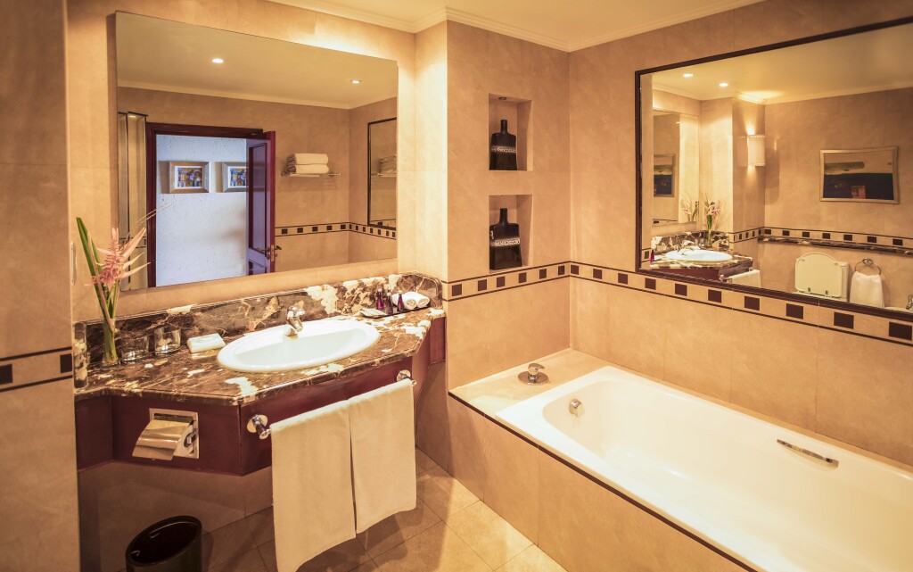 Avani Pemba Beach Hotel by null