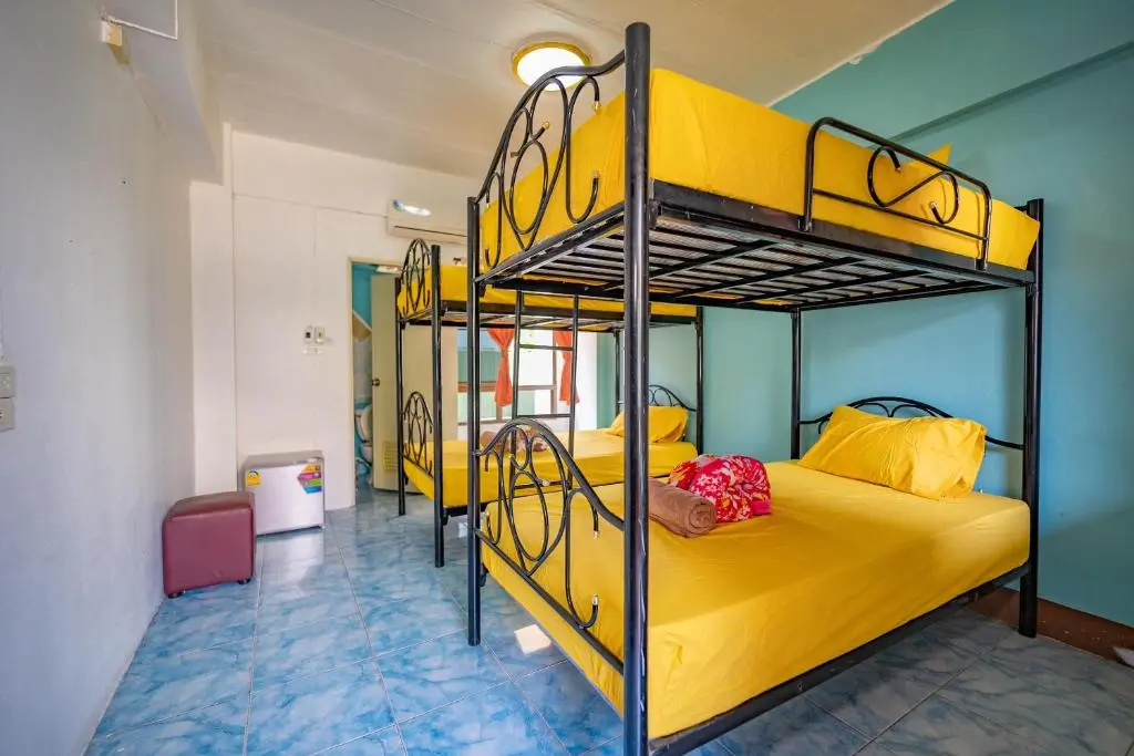 Economy Quadruple room