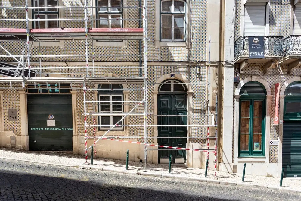 ALTIDO Stunning 4BR Apt w/terrace&seaview in Alfama