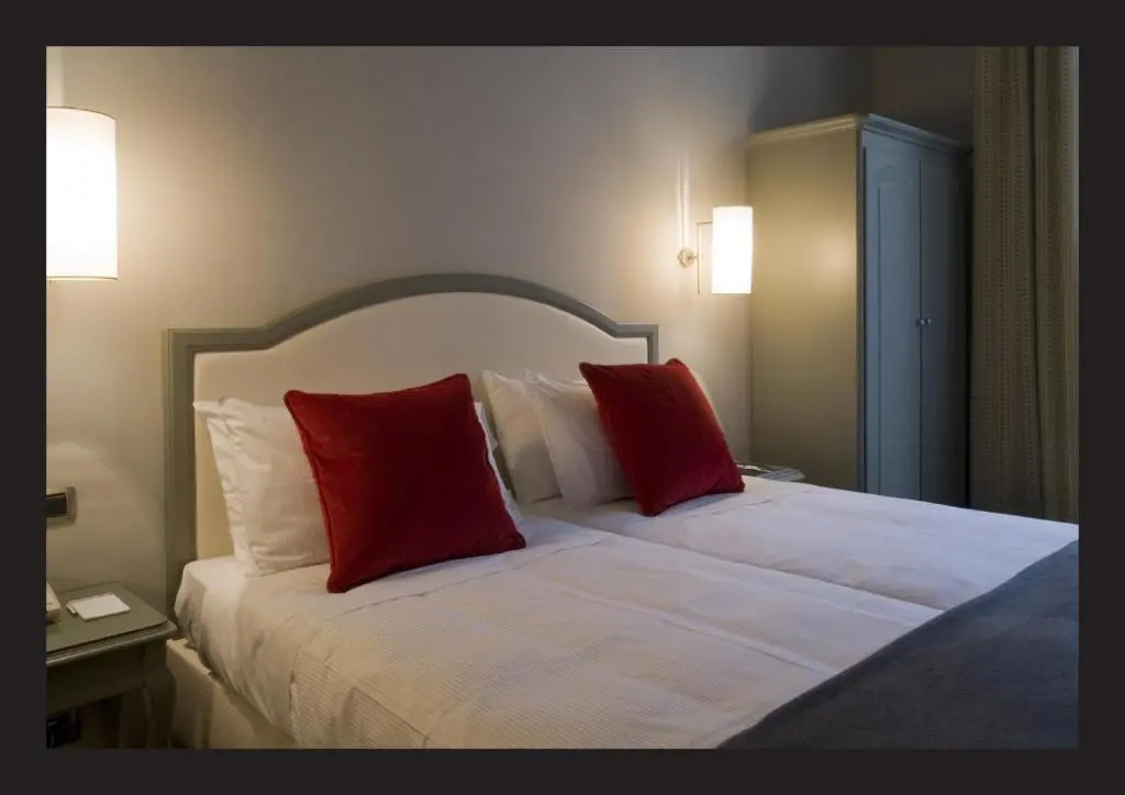 Classic Double room (full double bed)