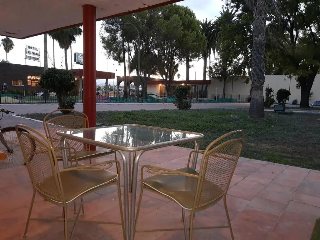 Hotel Las Palmas Midway Inn - Chambres