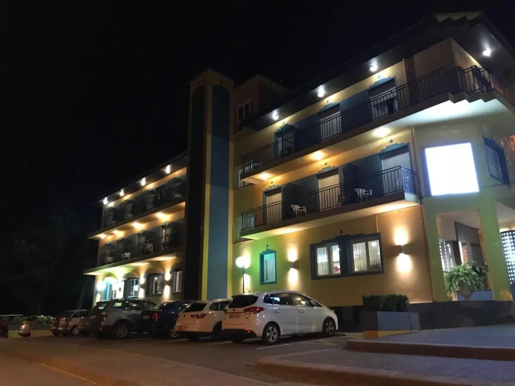 Hostal Esteba - фото 1