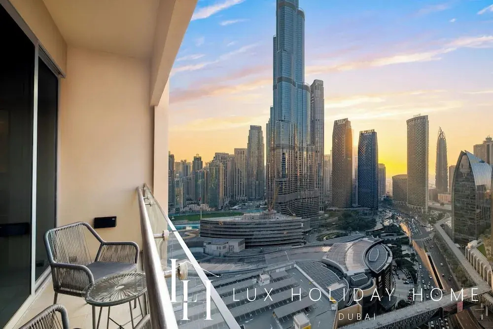 LUX The EMAAR Fashion Avenue Studio 2