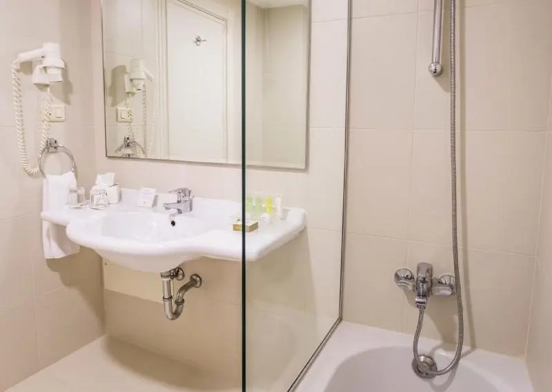 ALQasr Metropole Hotel - Chambres