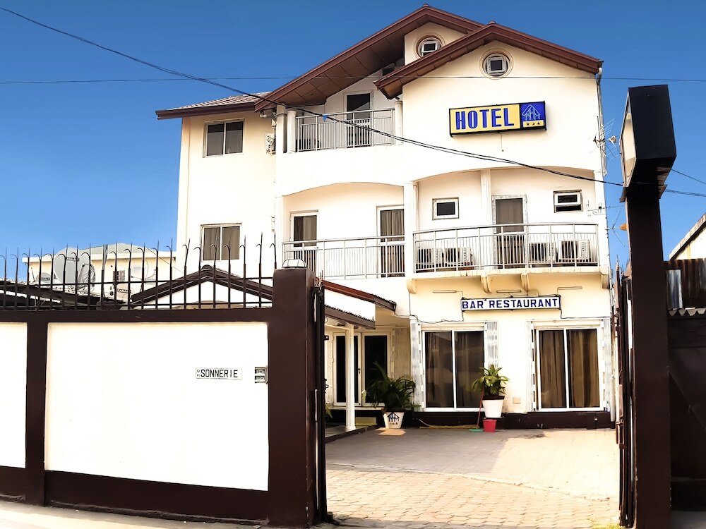 RESIDENCE HOTELIERE DE MOUNGALI BRAZZAVILLE REP DU CONGO image