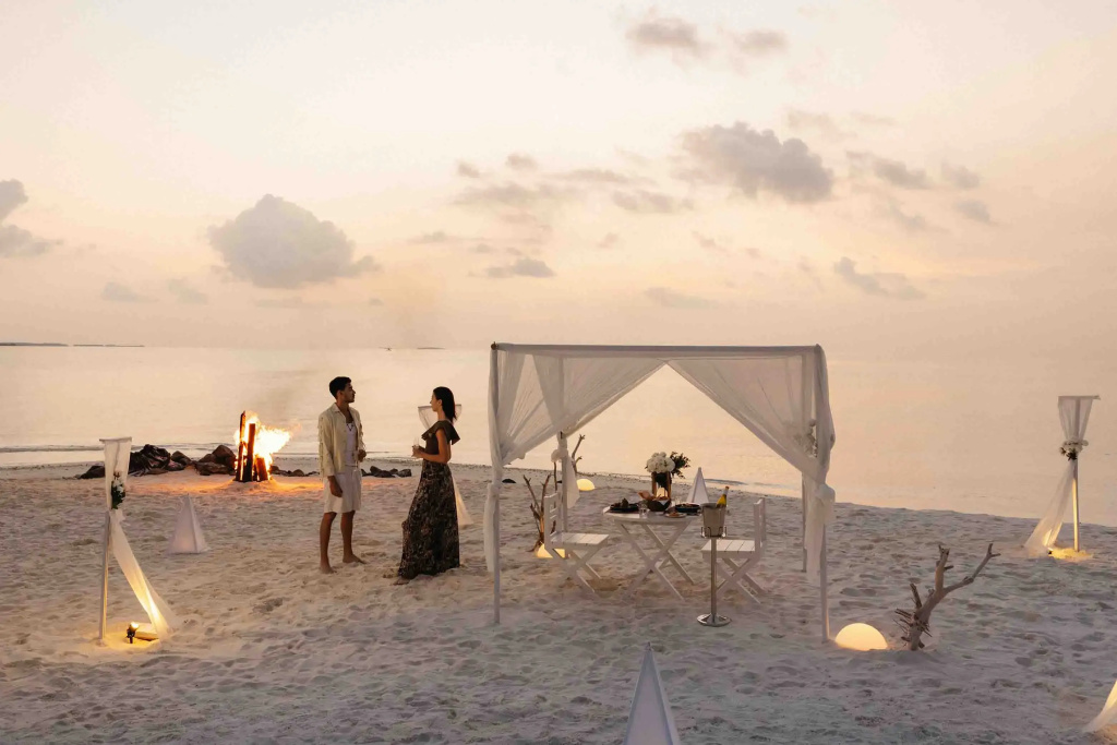 The Standard, Huruvalhi Maldives