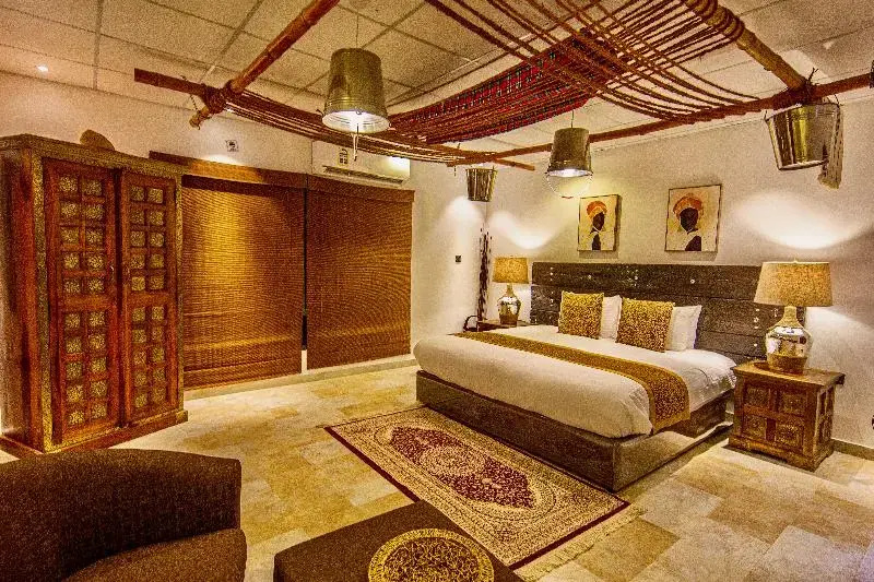 2 Bedrooms Villa