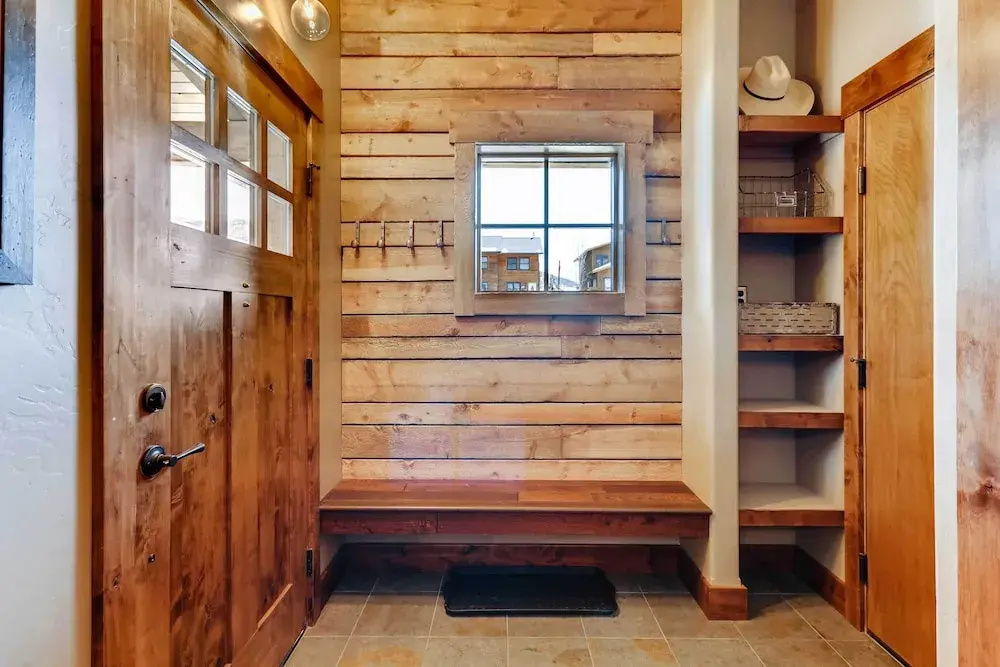 2 Blocks To Grand Lake: Updated Western Cabin! - фото 2