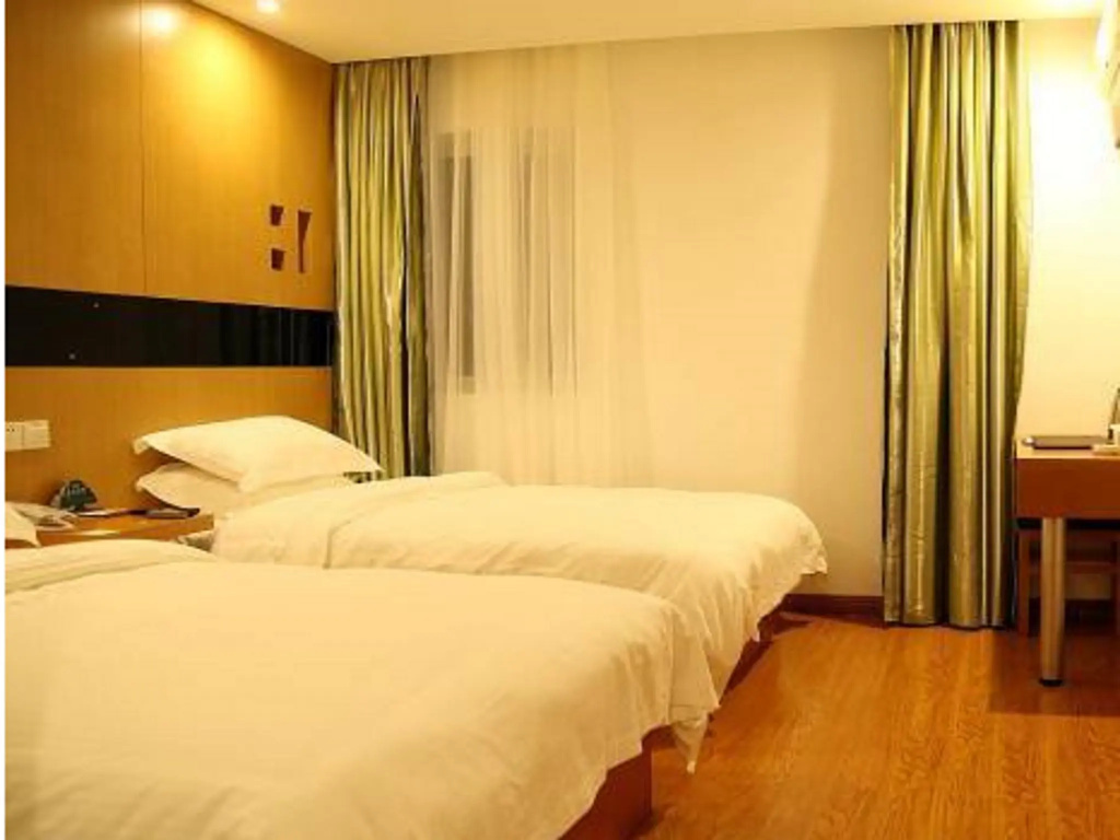 Vatica ChaoYang the East of Railway Station XinHua Road Hotel - Chambres