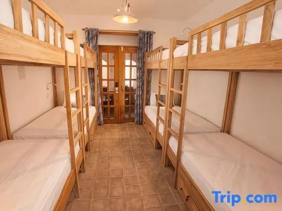 Adhisthana Hotel - Chambres
