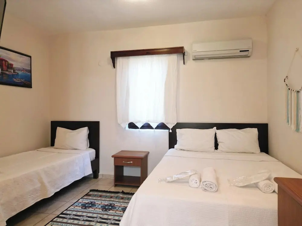 Economy room