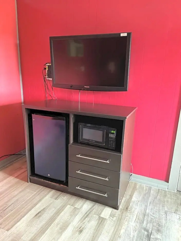 Economy room