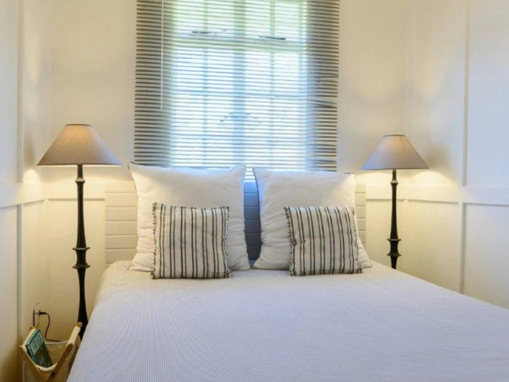 Double Chalet (full double bed)