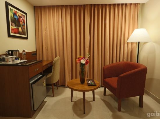Evoke Lifestyle Candolim