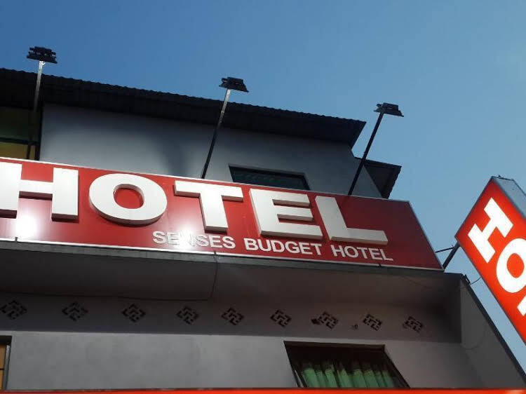 OYO 89895 Senses Budget Hotel image