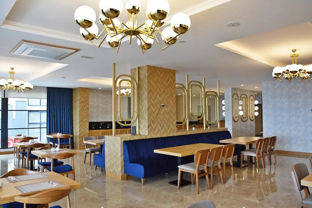 Food & Beverage