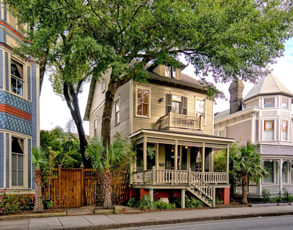 3 bedroom Victorian Stunner on Forsyth Park