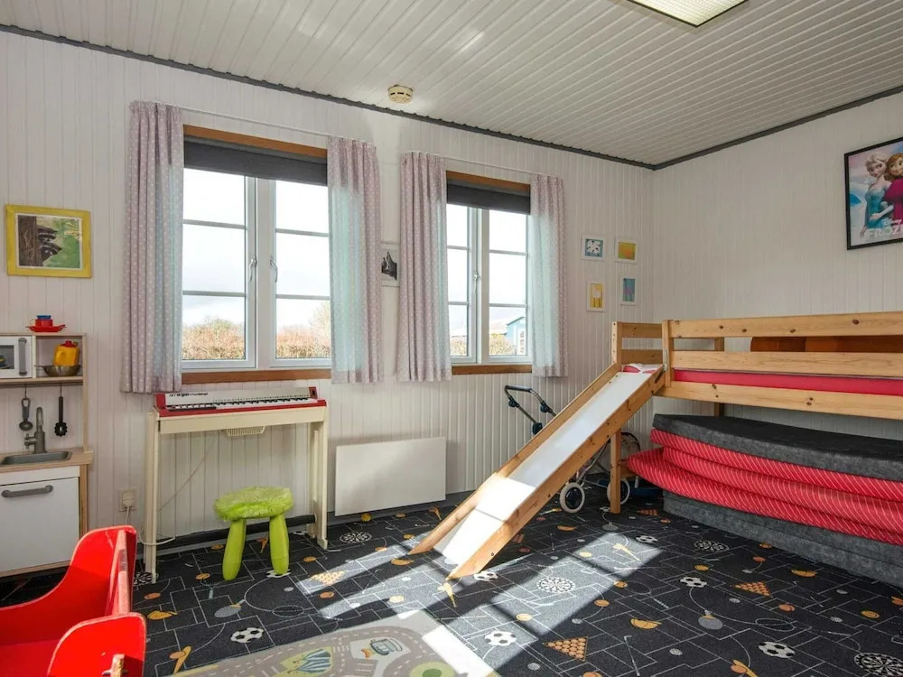 8 Person Holiday Home in Hemmet - фото 10