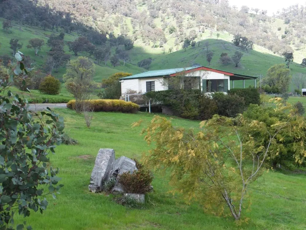 2 Bedrooms Cottage