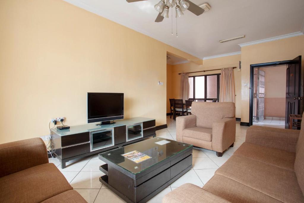 Marina Vacation Condos @ Marina Court Resort Condominium