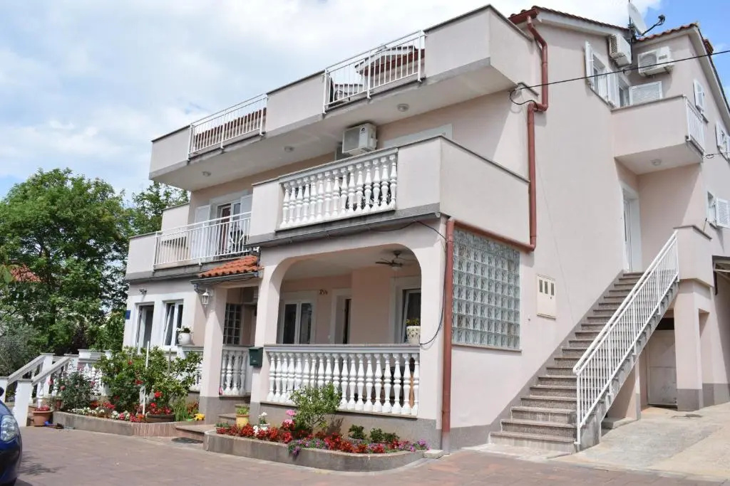 Apartments Green Oasis