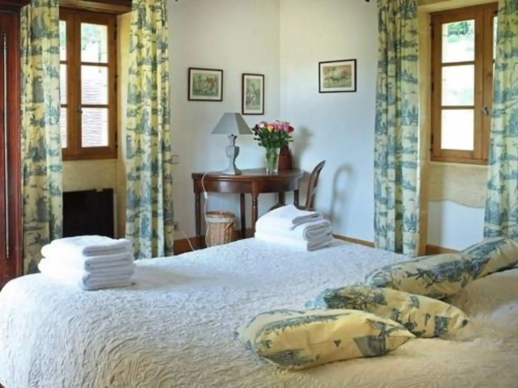Voir la photo 2 — Chambre D'hôtes La Rossillonie