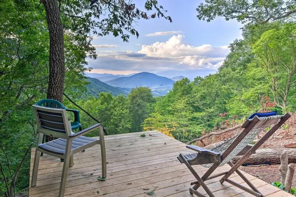 8 Acres + Hiking Trails: Little Switzerland Escape - фото 19