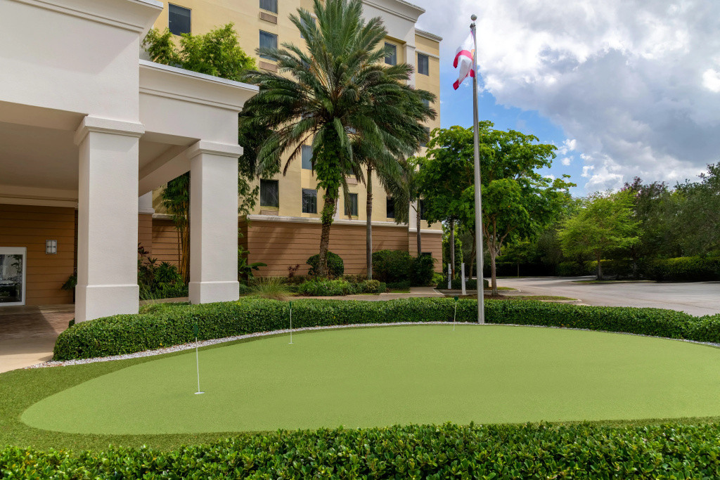Hampton Inn & Suites Coconut Creek