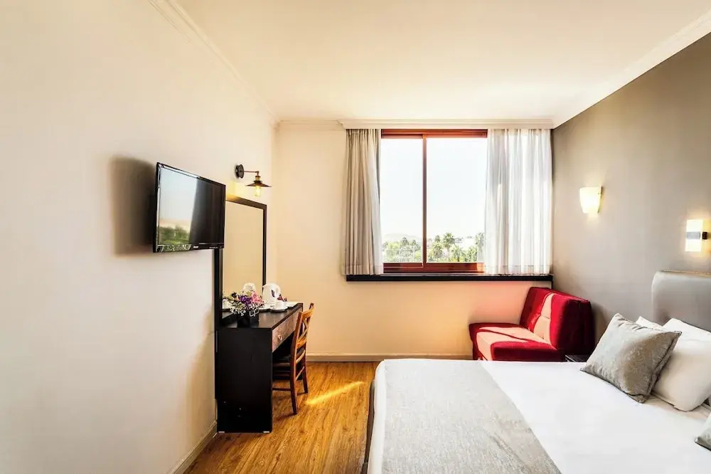 Comfort room
