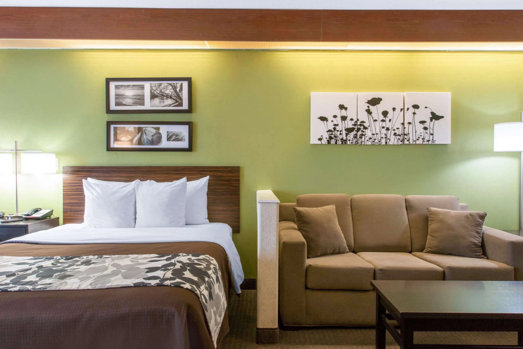 Quadruple Suite