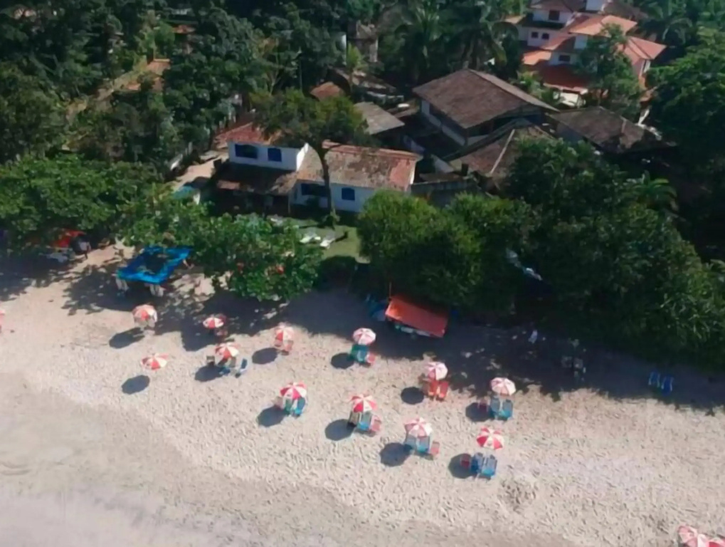 Suítes Pé na Areia