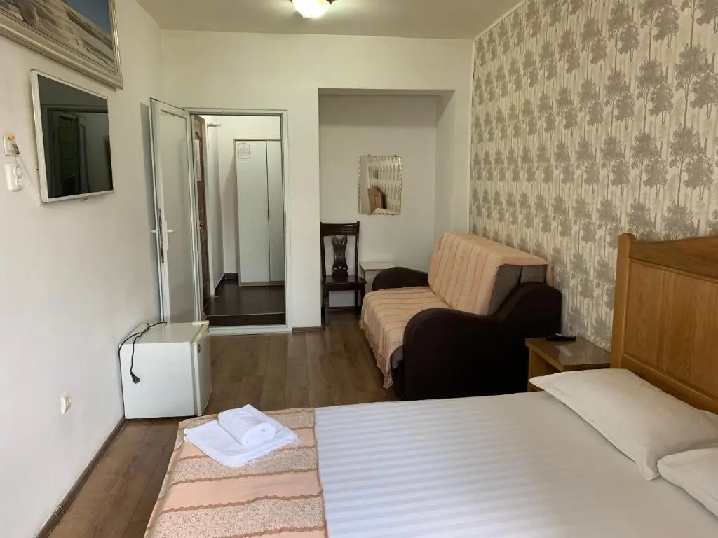 Superior Double room (full double bed)