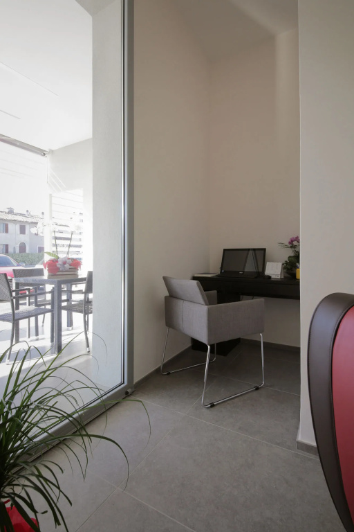 Balcony & Terrace