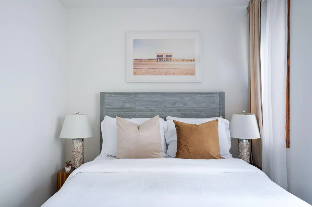75-3b 3BR Luxury Duplex Brand NEW D Elevator