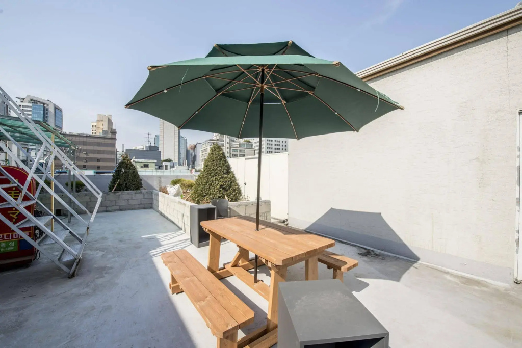 Philstay Myeongdong Metro