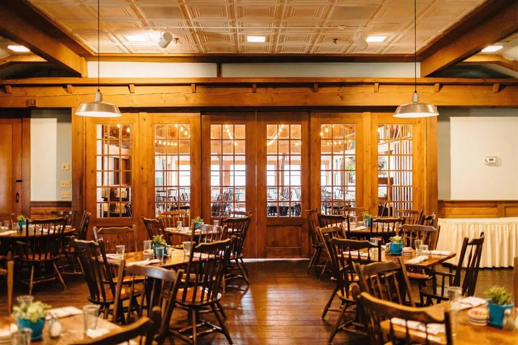 Brown County Inn - Général