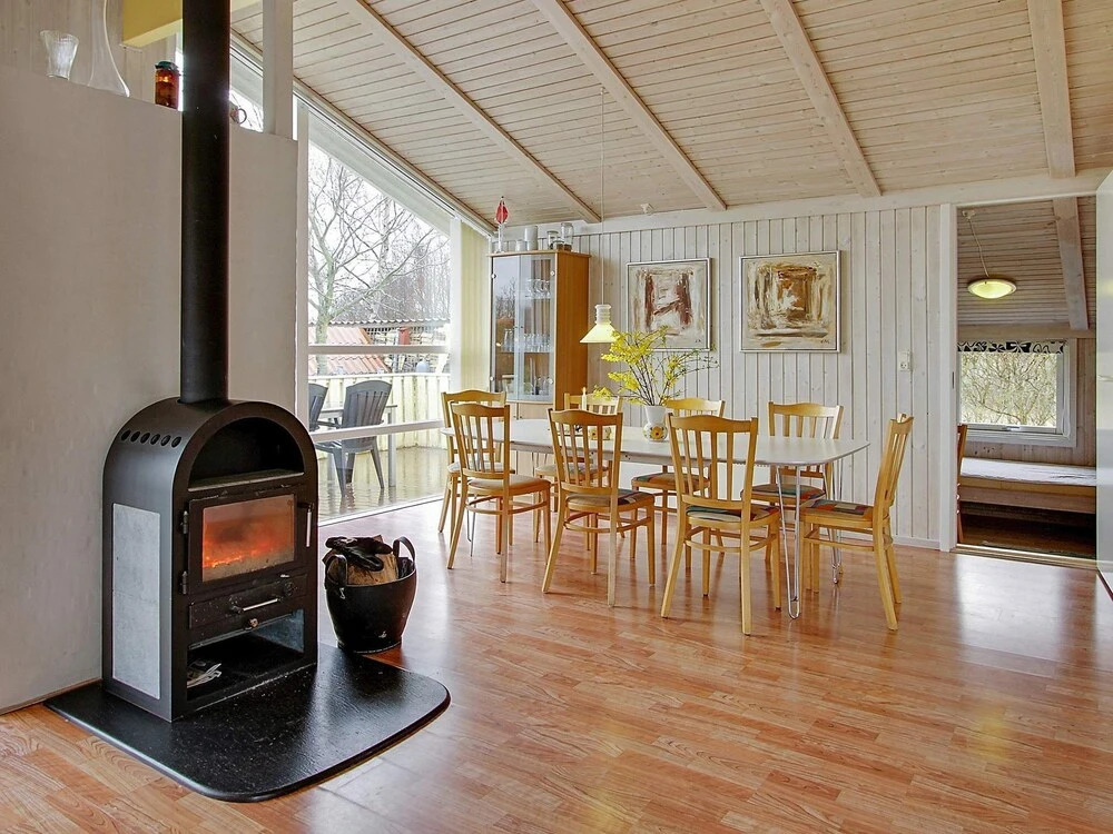 Alluring Holiday Home in Juelsminde With Terrace - фото 4