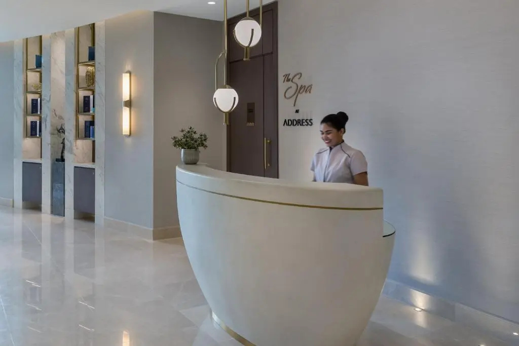 Lobby & Reception