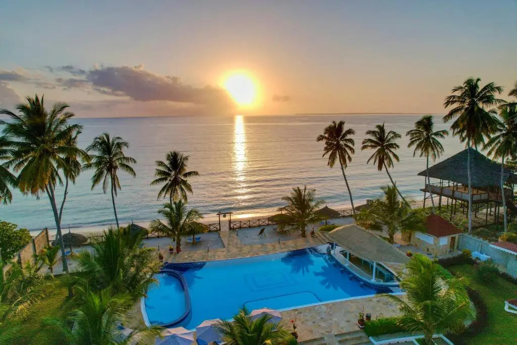 Beach & Waterfront