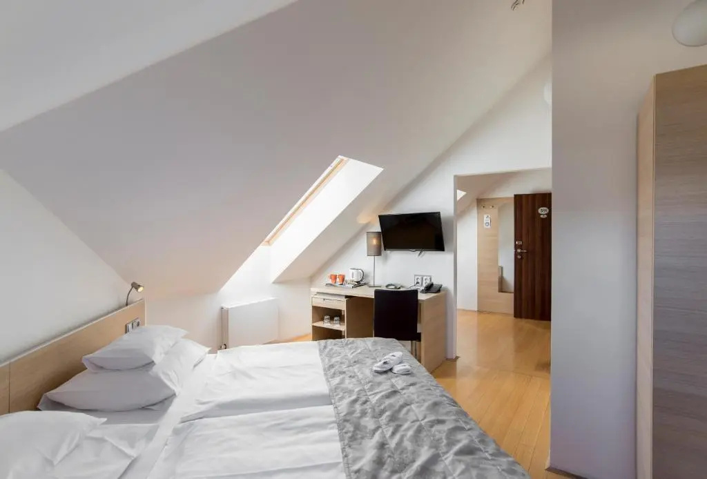 Superior Double Attic room (full double bed)