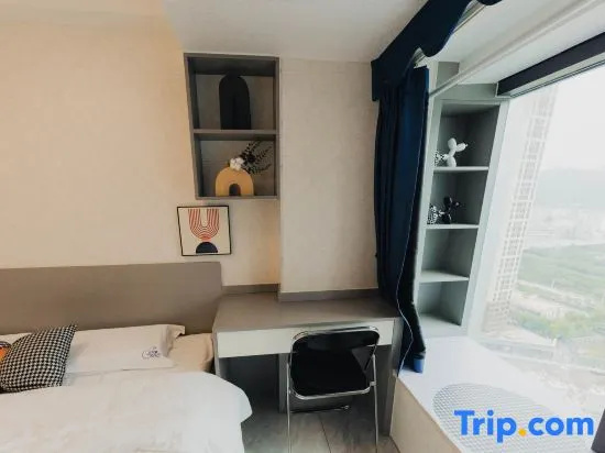 Double Suite (full double bed)