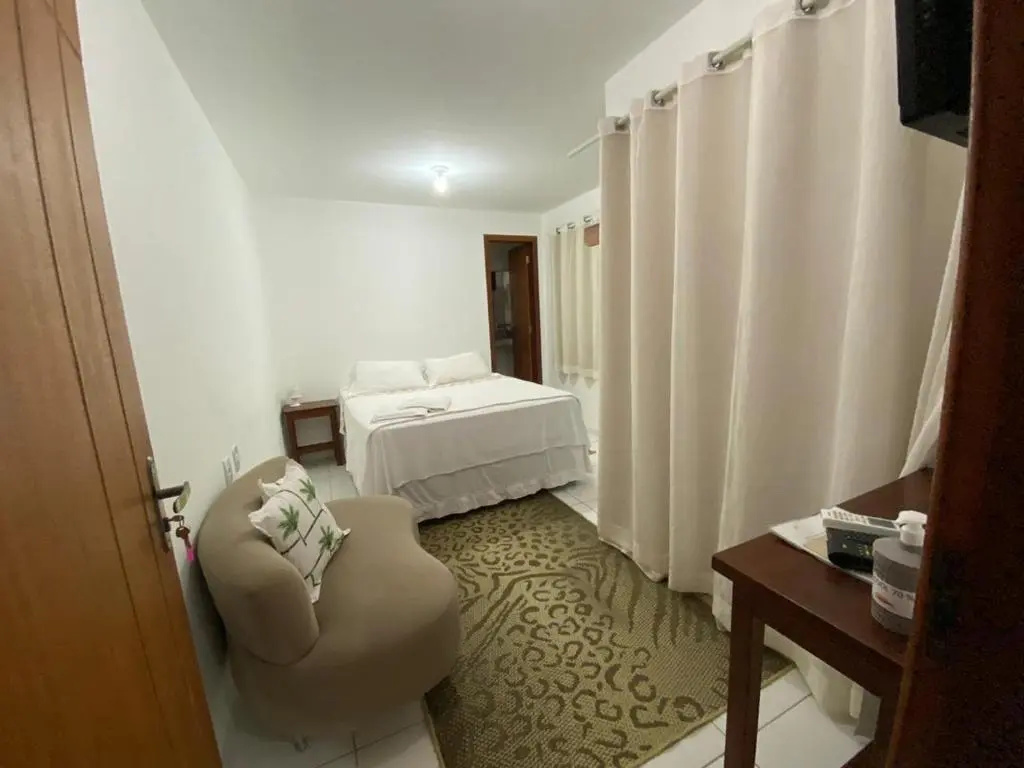 Deluxe Double room (full double bed)