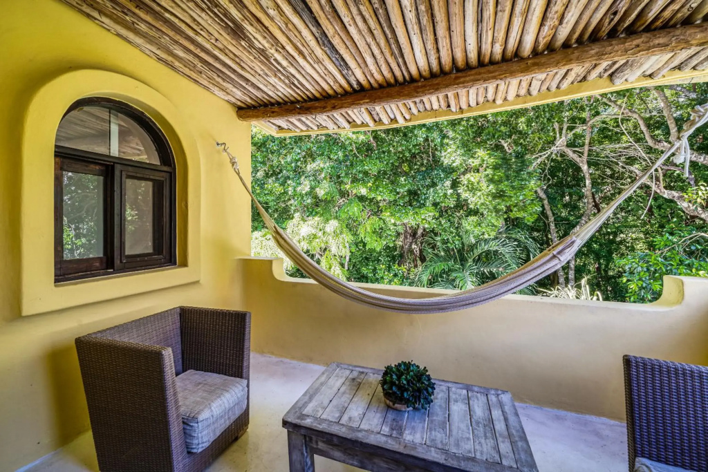 Villa in Playacar 4 bedrooms AC/Tennis/Pool/ 5min 5ta beach/ Private Garden