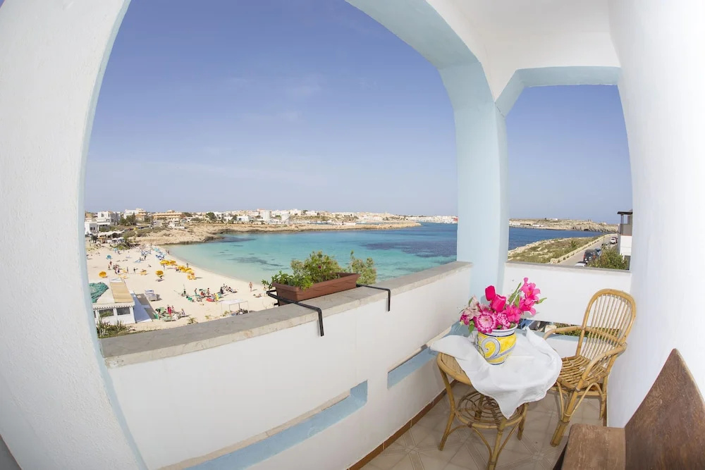 Balcony & Terrace